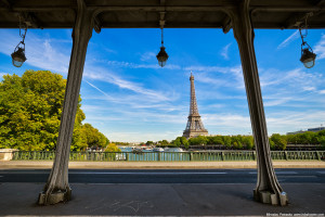 Eiffel torony keretben