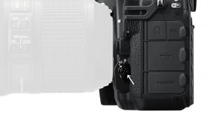 AF/MF kapcsoló felsőkategóriás Nikon DSLR gép oldalában