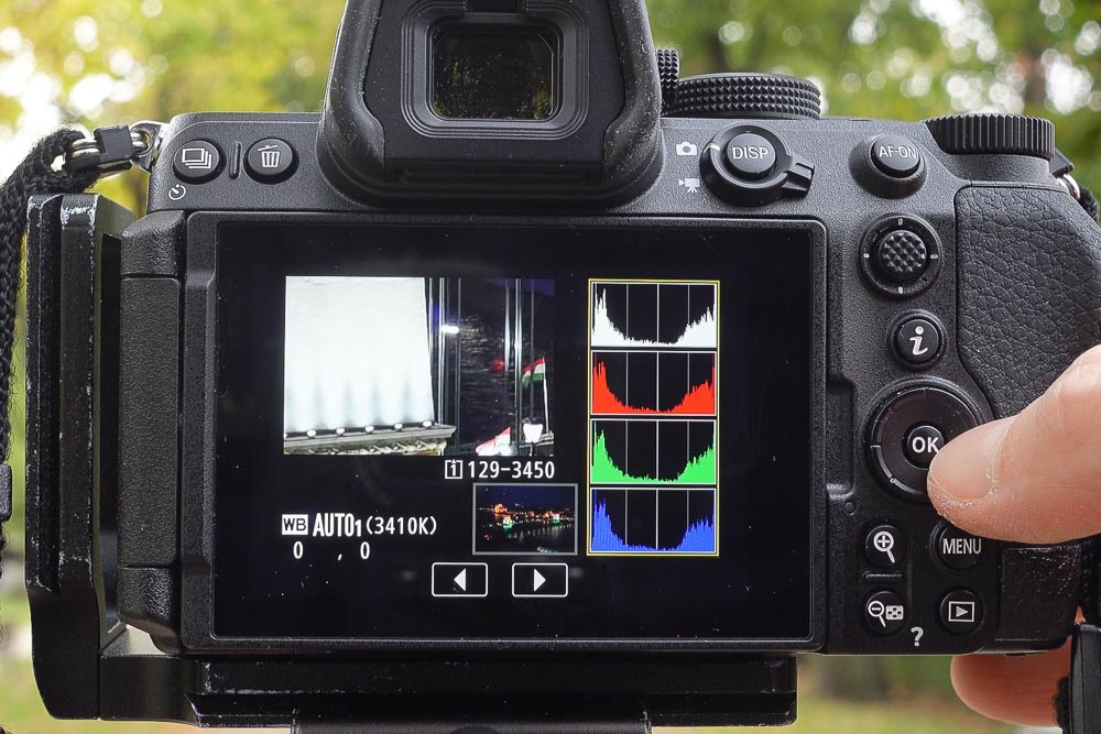 Nikon Z5 RGB hisztogram nézet csak a fotó egy kicsi részletén